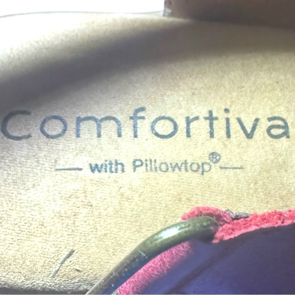 Comfortiva Pillowtop SZ 9 Leather Comfort Slingback Sandals Red Cutout 2” heel. - Picture 11 of 13